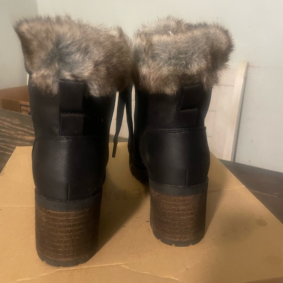 New Steve Madden Fur /Combat Boots - Picture 8 of 10